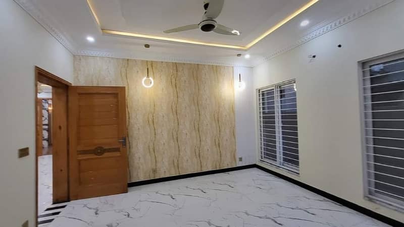 11 MARLA BEAUTIFUL HOUSE FOR SALE IN SECTOR C BAHRIA TOWN LAHORE 5