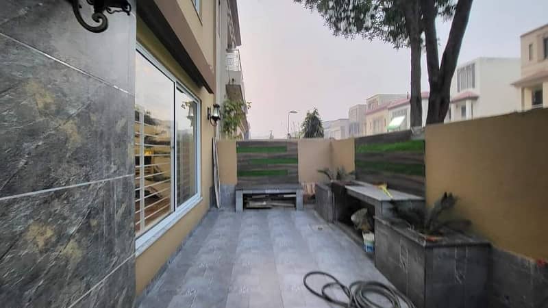 11 MARLA BEAUTIFUL HOUSE FOR SALE IN SECTOR C BAHRIA TOWN LAHORE 9