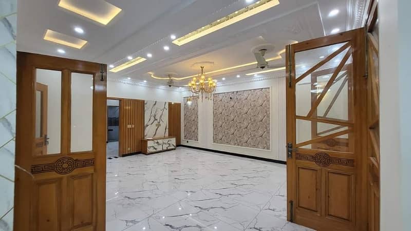 11 MARLA BEAUTIFUL HOUSE FOR SALE IN SECTOR C BAHRIA TOWN LAHORE 10