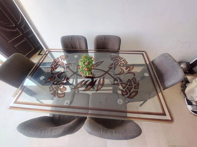 dining table good condition 3