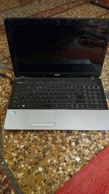 Acer Intel pentium processor B960 4gb ram 320gb HDD D 15.6 display 0