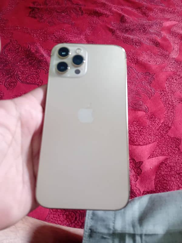 I phone 12 pro max 128 gb 0