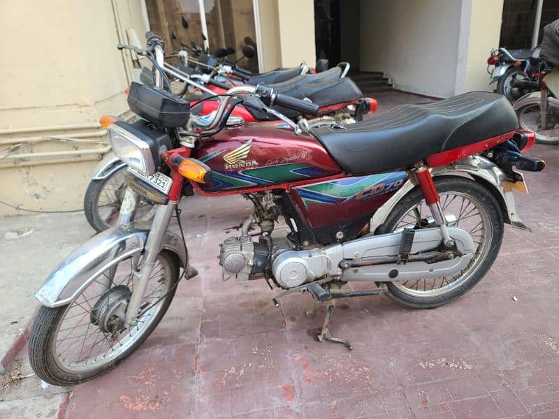 Honda  CD 70 0