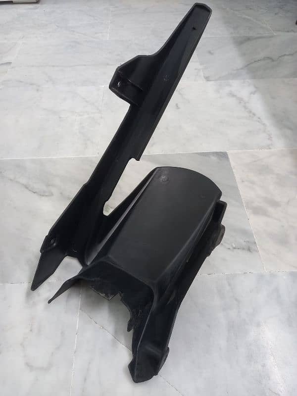 Gsxr 150 Rear Fender with Chain Guard 0