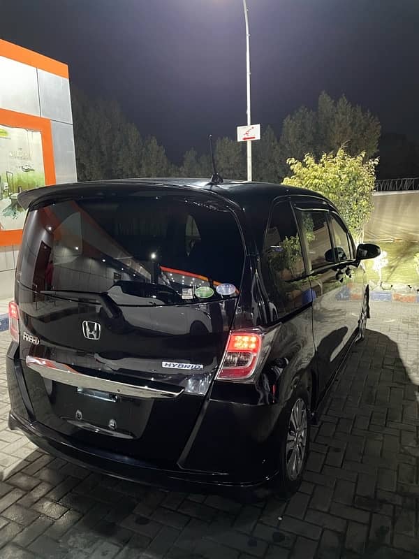 Honda Freed 2012/17 Total geniune 5