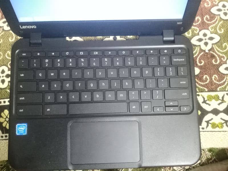 LENOVO LAPTOP 6th generation /WITH CHARGER 16