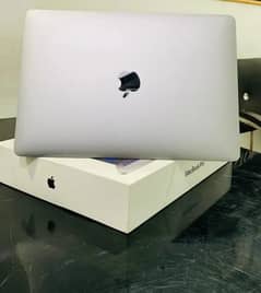 MacBook