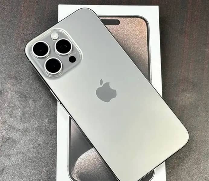 IPHONE 15 PRO MAX NON PTA 256GB NATURAL TITANIUM 4