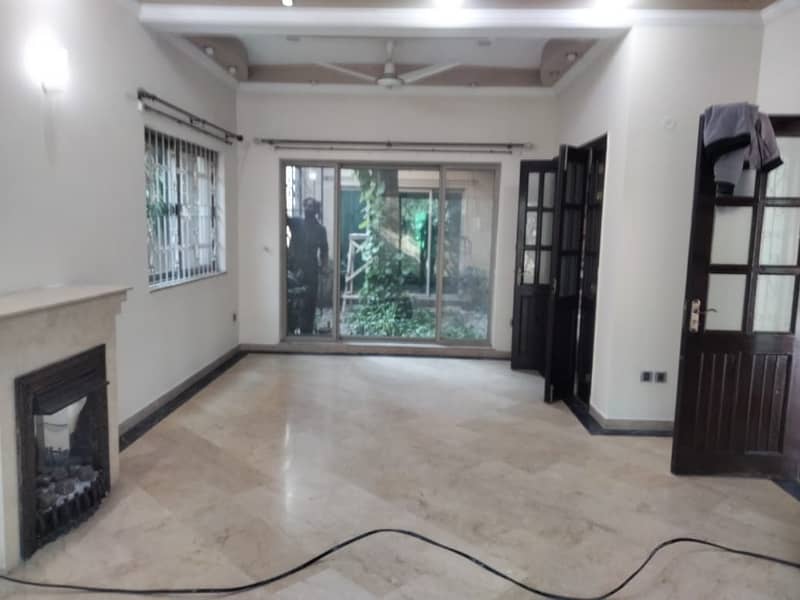 1 Kanal Beautiful Lower Portion Available For Rent In DHA Phase 3, Block X, Lahore Cantt. 0