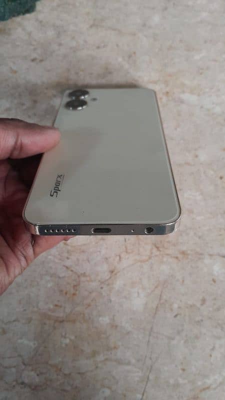 sparx neo 7 ultra 6gb 128gb urgent sale with box and charger 2