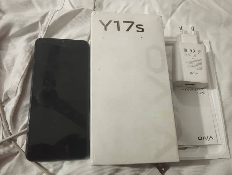 VIVO Y 17S 2