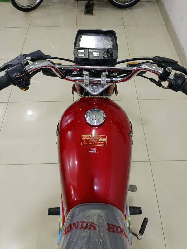 Honda CD 70 2023/24 Model 6