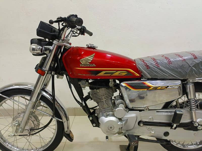 Honda CG 125 2022 Model Special Edition 1