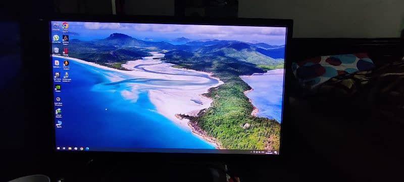 Samsung 22" LCD S22E650 UltraWide 1