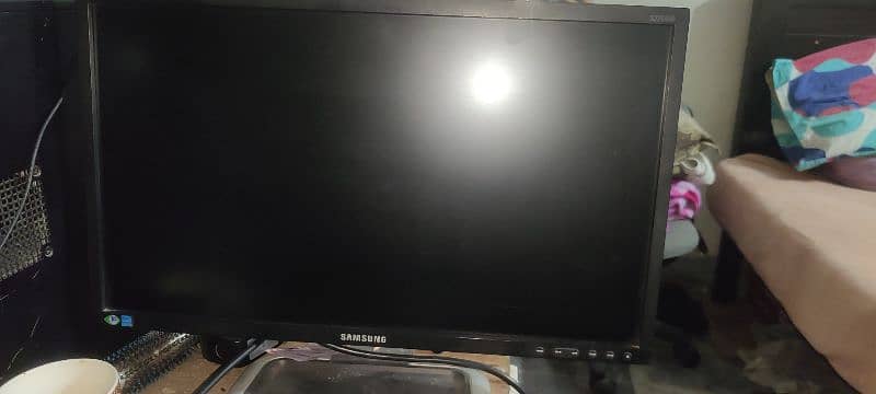 Samsung 22" LCD S22E650 UltraWide 3