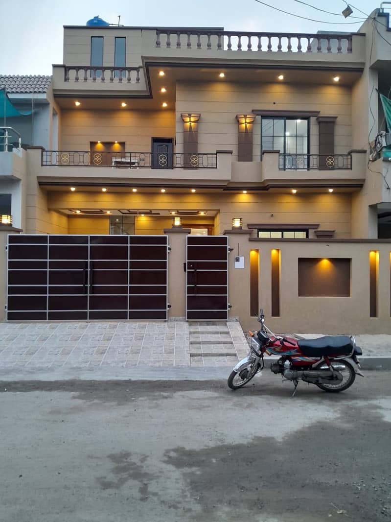 8 Marla Brand New House Available For Sale 0