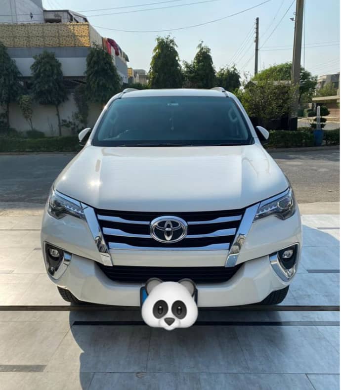 Toyota Fortuner 2021 0