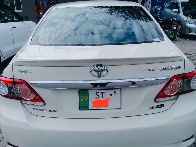 Toyota Corolla Altis 2011 9