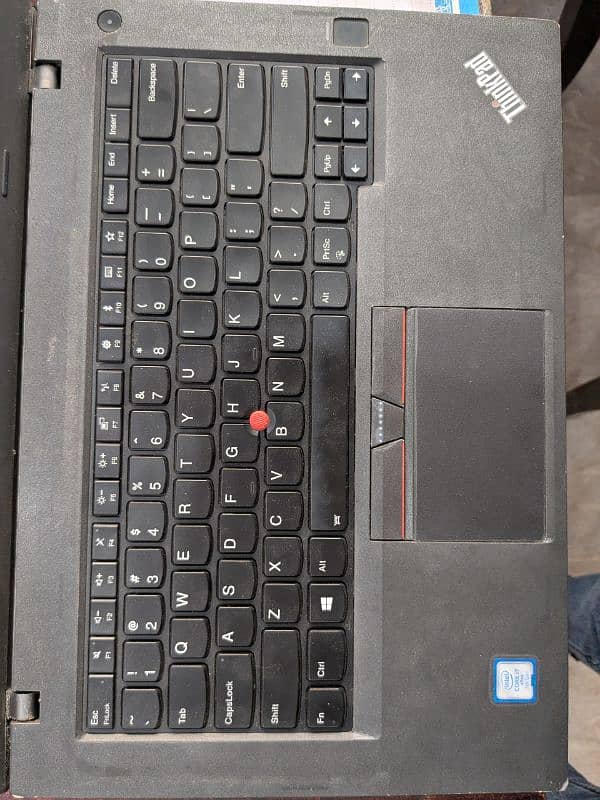 Lenovo Thinkpad i7 7th gen 3