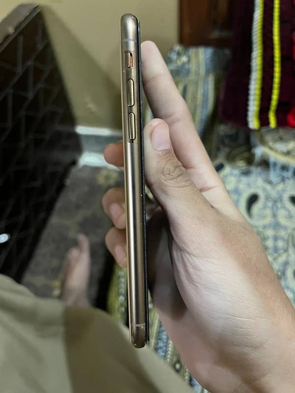 IPhone XS Non Pta sim working 4