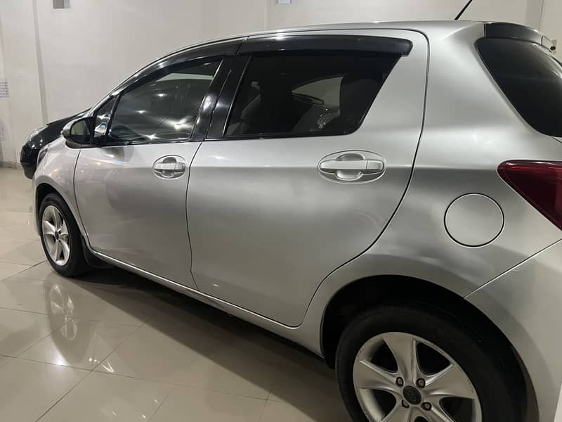 Toyota Vitz 2014 3