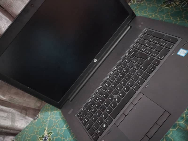 HP z book i7 1