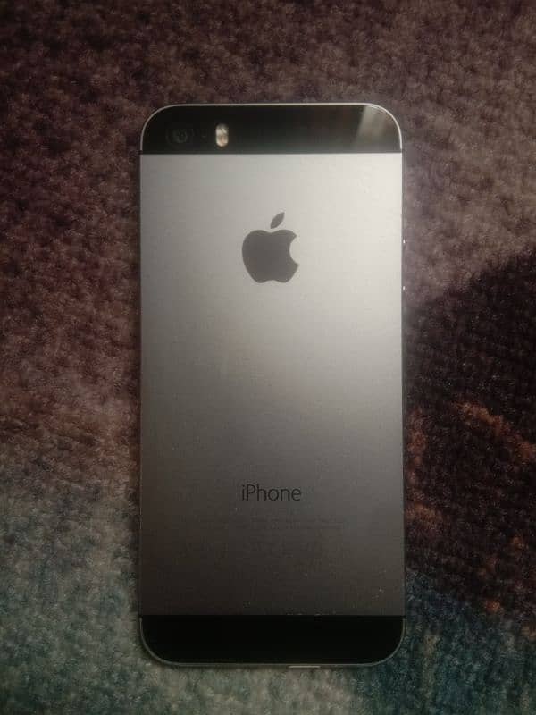 iPhone 5s sell 16GB non Pta by 10/10 condition water pack touch id ok 2