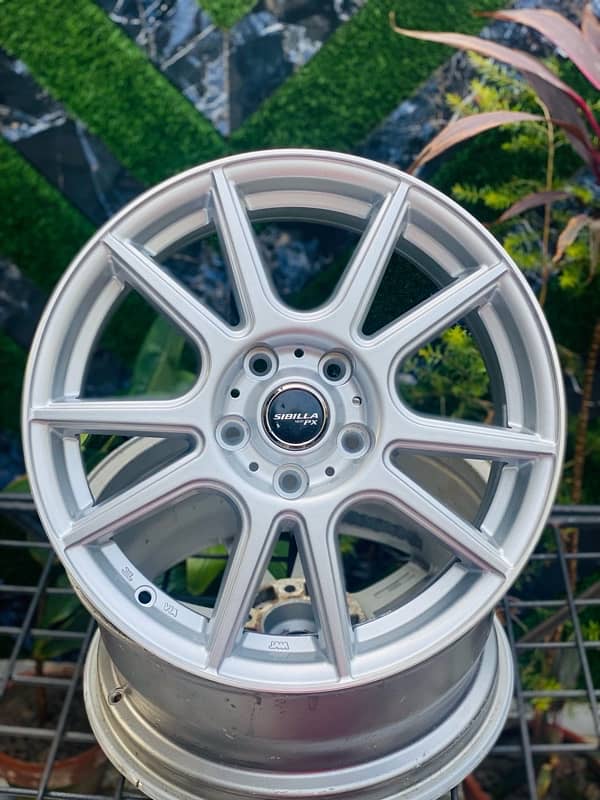 17 inch Rim 5 nut 114 pcd 1