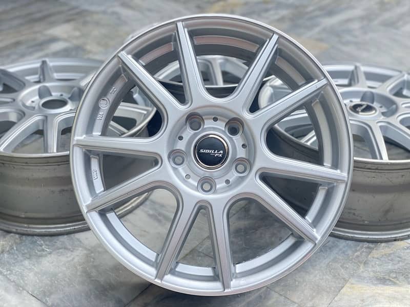 17 inch Rim 5 nut 114 pcd 2