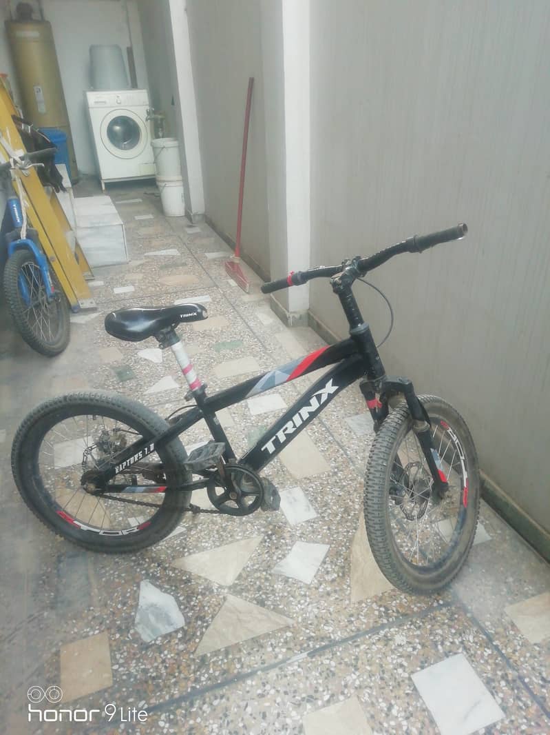 Trinx mountain bicycle 0