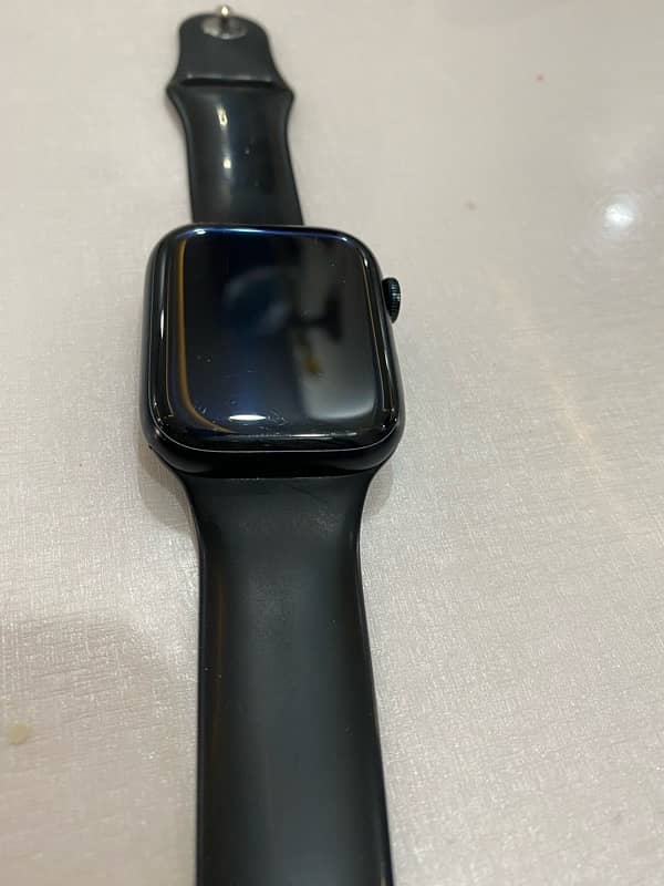 Apple Watch series 8 45mm for sale 3