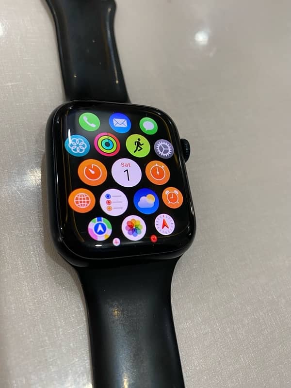 Apple Watch series 8 45mm for sale 5