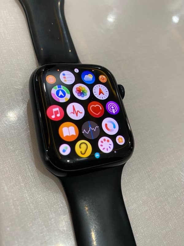 Apple Watch series 8 45mm for sale 9