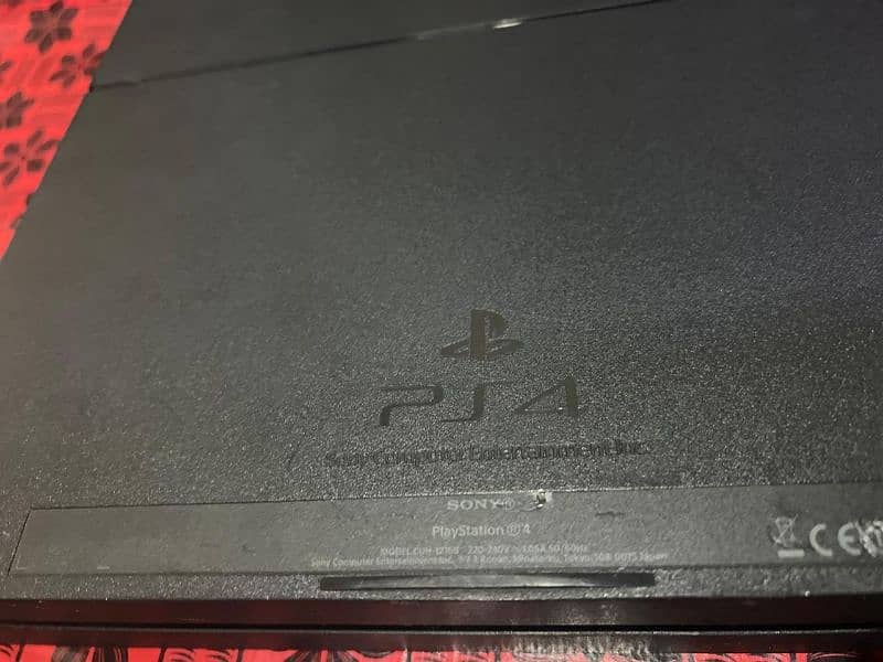 Original PS4 3