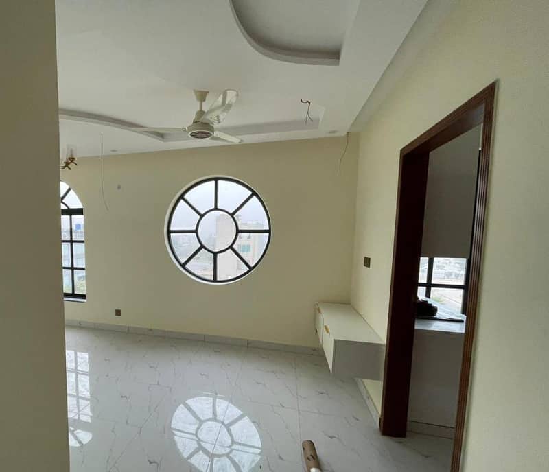 3 BEDROOMS APARTMENT FOR RENT DHA PHASE 8,EX AIR AVENUE. 6