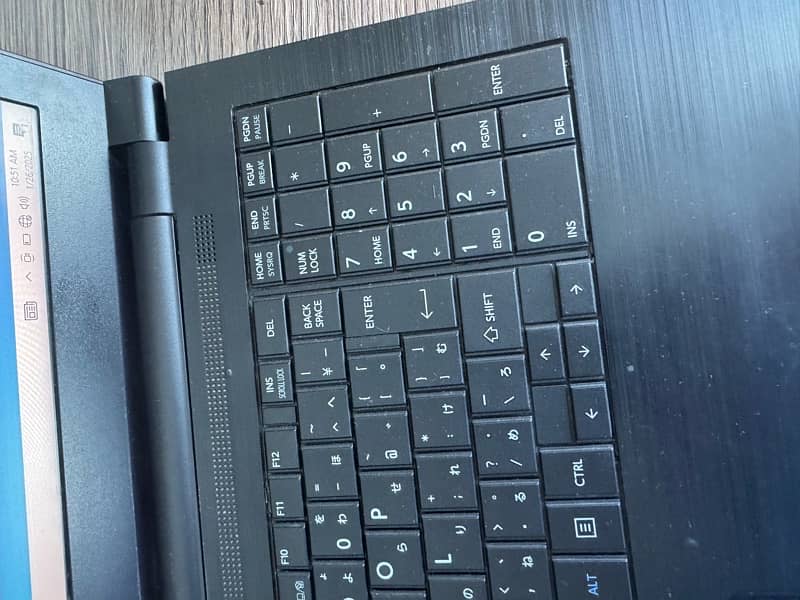 Tohsiba Core i5 7th Gen 8GB RAM 256 GB SSD 2
