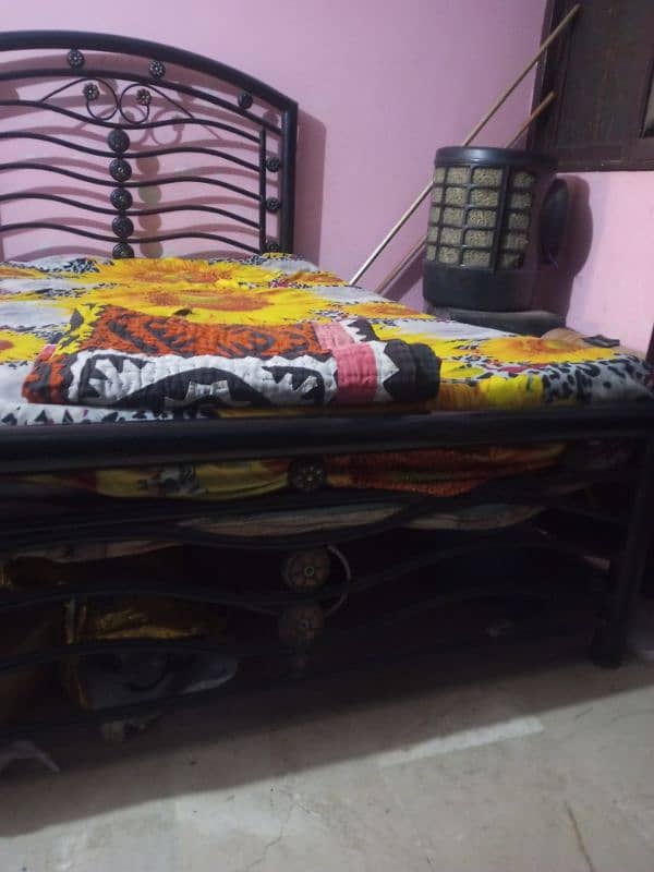 Queen bed iron 4 by 6 3