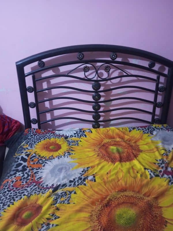 Queen bed iron 4 by 6 4