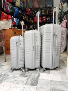 luggage bags condition 10/10 imported fiber