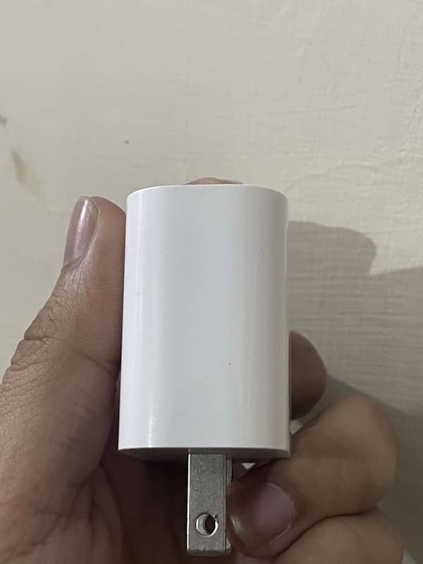 Apple 20W original adopter 1