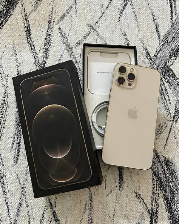 iphone 12 pro non pta sim working 10/10 condition  with box and case 0