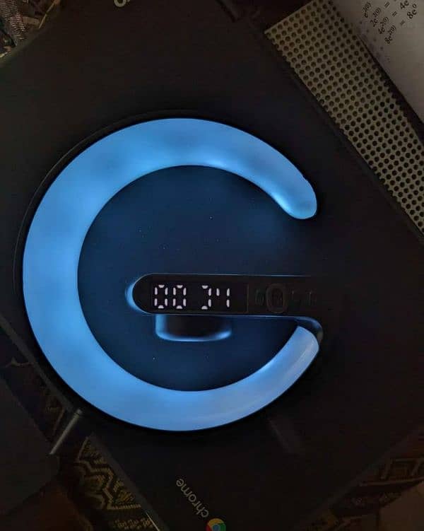 Smart light Sound machine g63 , wireless charging, lamp , clock , mp3 3