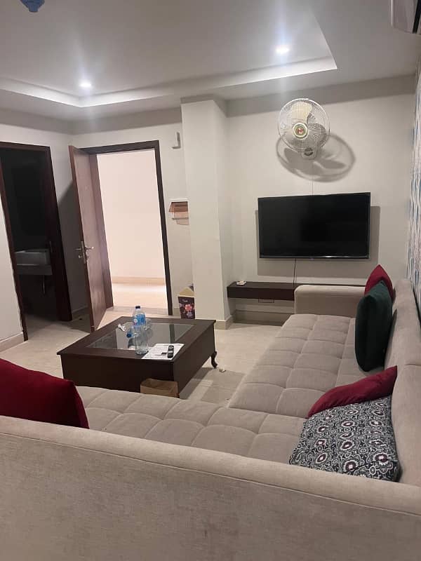 1 BED FURNISHED APARTMENT IN BAHRIA HEIGHTS 7 AVALIABLE FOR SALE 7