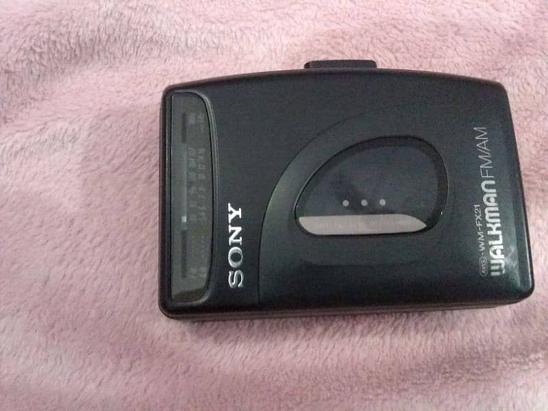 Sony Radio + Walkman 3500 5