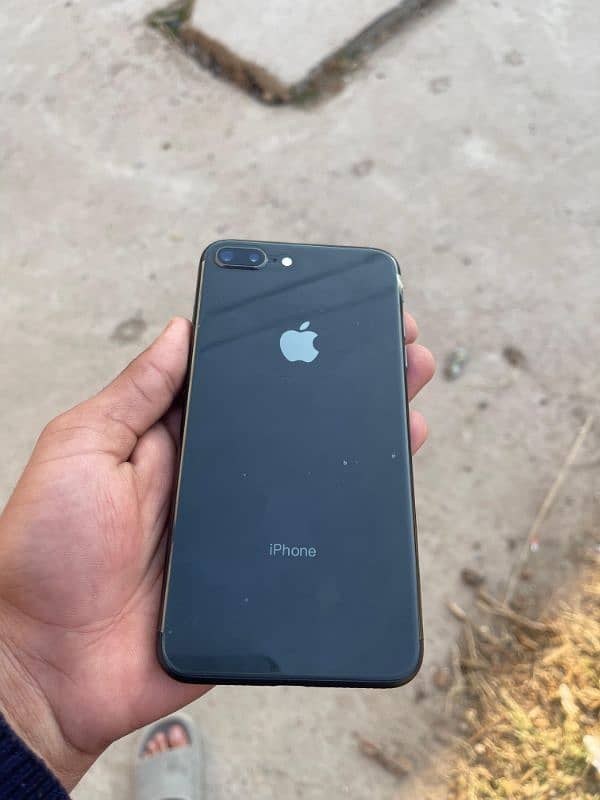 iPhone 8 plus Non Pta 128GB 0