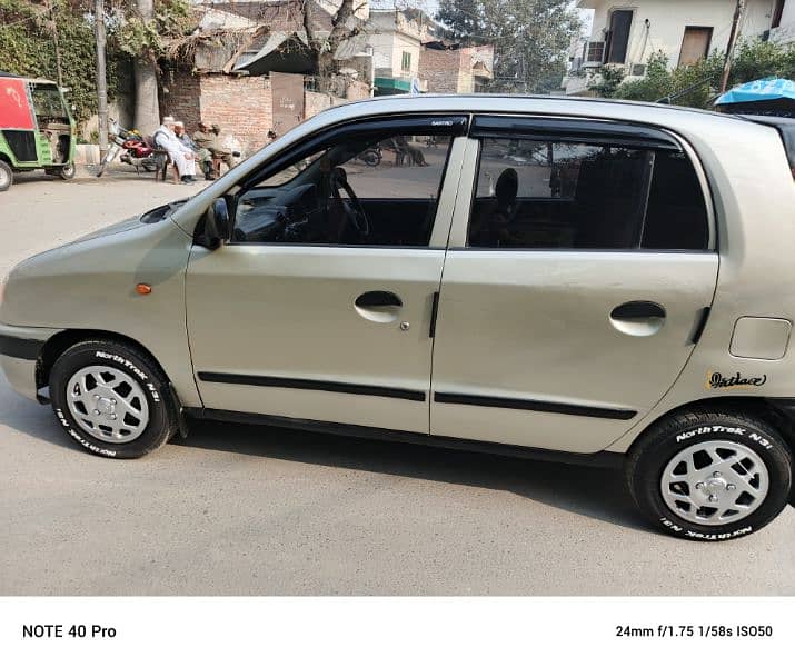 Totally original 2005 santro (power window/power steering). Home used 2