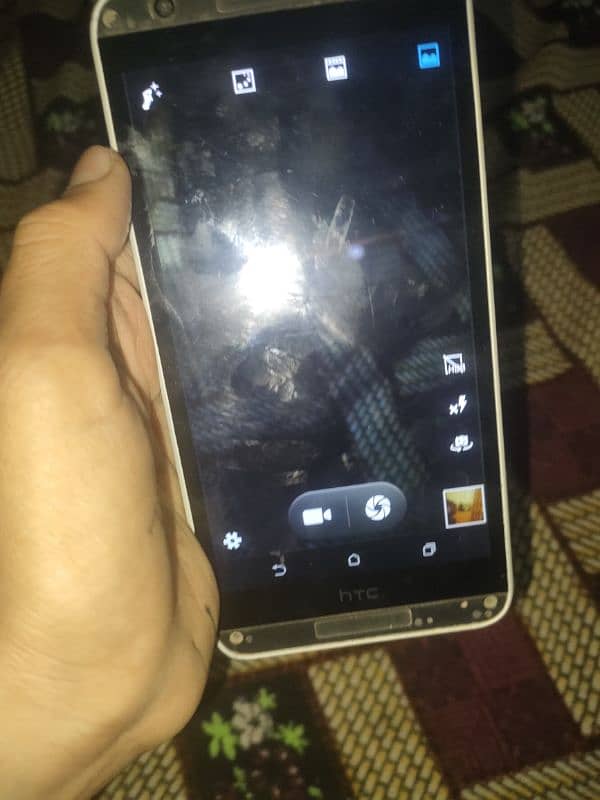 HTC mobile for sale contact no 03222805080 4