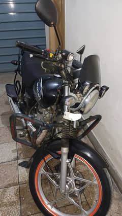 Suzuki GS 150 SE