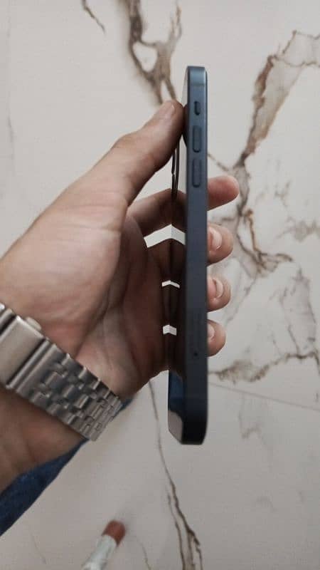 iphone 12 64 Gb with box NON PTA 3