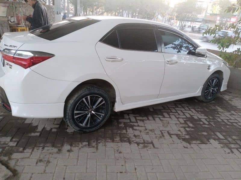 Toyota Corolla 1.8 Altis 2017 2